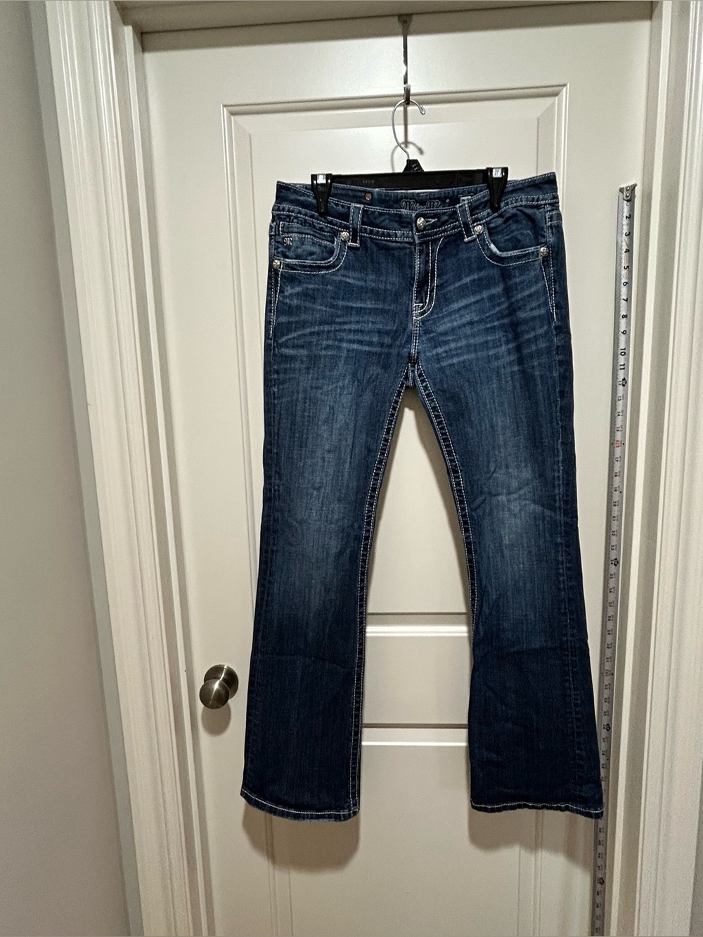 Miss Me Dark Blue women’s size 32 or 14 Bootcut Jeans. LIKE NEW nice stitching